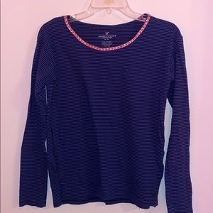 American Eagle women’s small long sleeve shirt